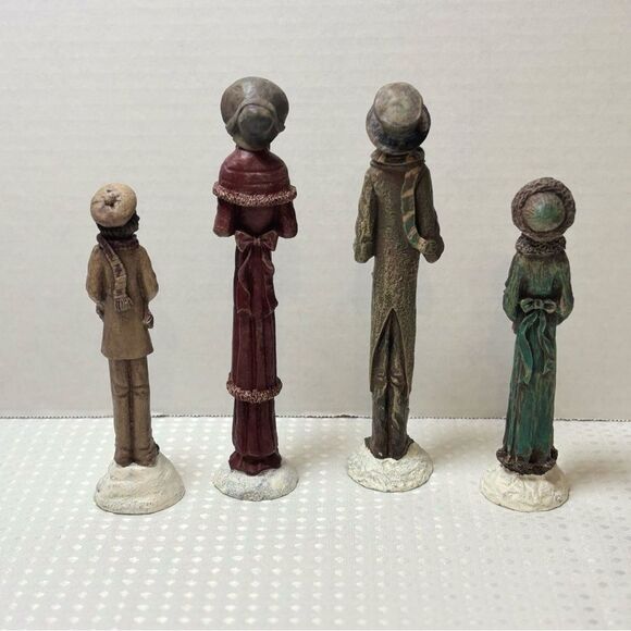 Vintage Windsor Collection Resin Christmas Caroler Family Figurines Set of 4 - Picture 3 of 9